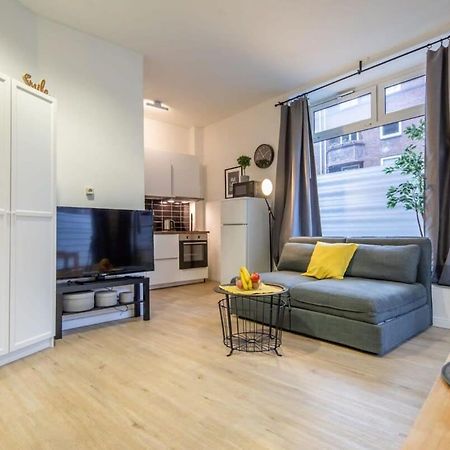 Studio Family Loft Self Checkin Street Parking 함브루크 외부 사진