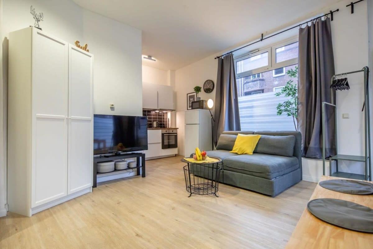 Studio Family Loft Self Checkin Street Parking 함브루크 외부 사진